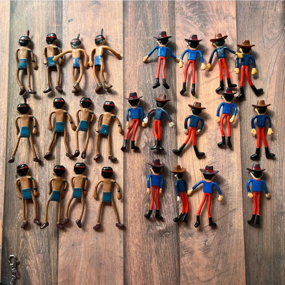 Vintage Cowboy and Indian Rubber Bendable Bendy‎ Action Figures Set of 25